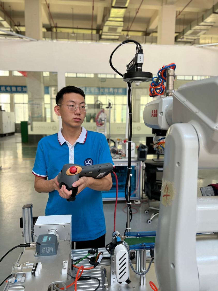 5A48E7870452CBD2368BBCB08860CE40